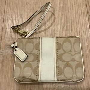 Coach Tan and White Key & Card Holder